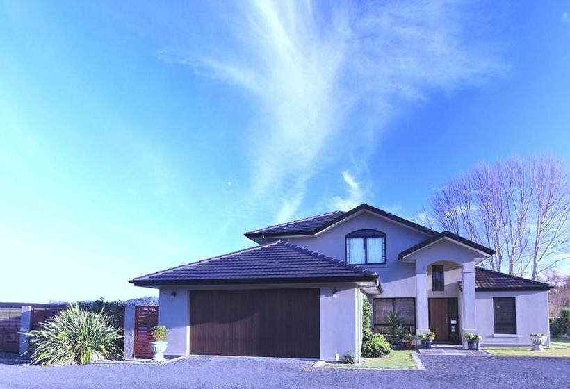 Mangrove Manor Bed & Breakfast Isla Norte