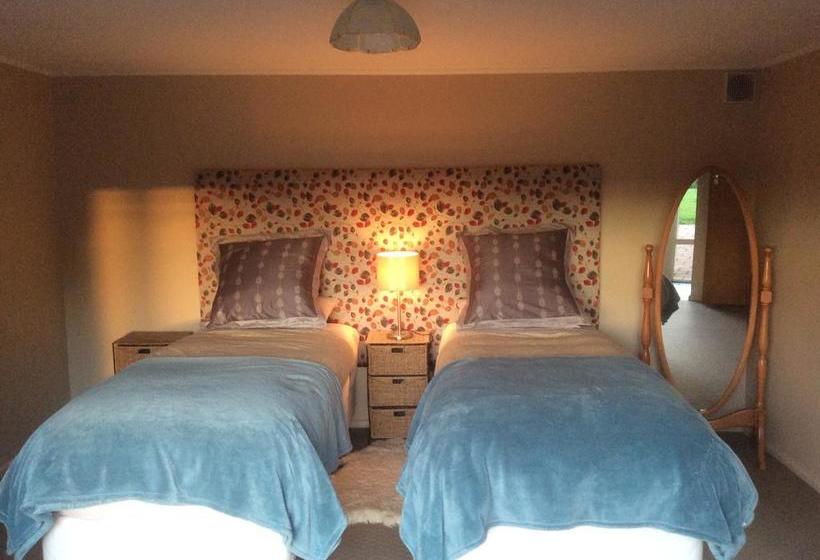 Ploughview Bed And Breakfast