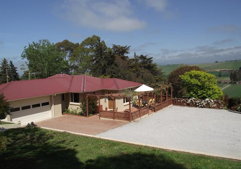 Ploughview Bed And Breakfast 6