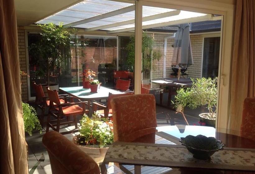 Bed and Breakfast Reads Ritz 7