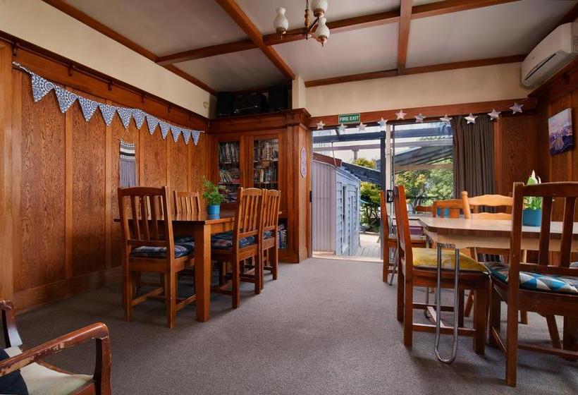 Hostel Pavlova Palace 10