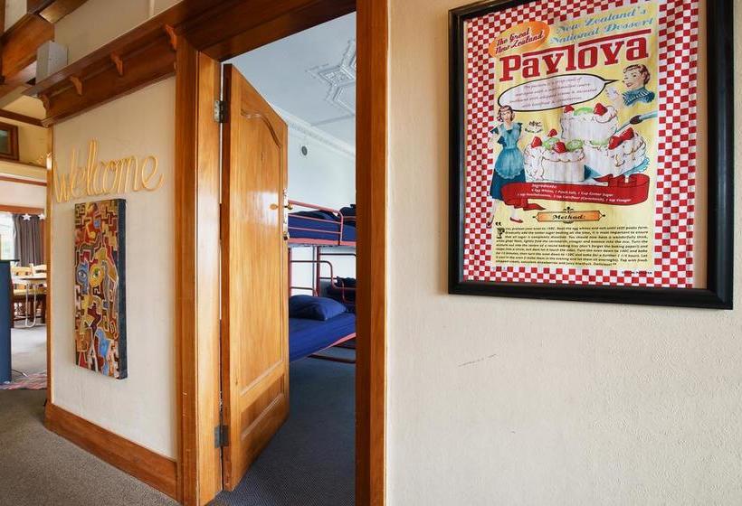 Hostel Pavlova Palace 12