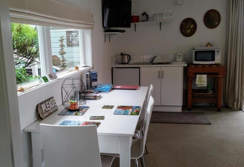 Bed and Breakfast 210 Hillsidecottage 3