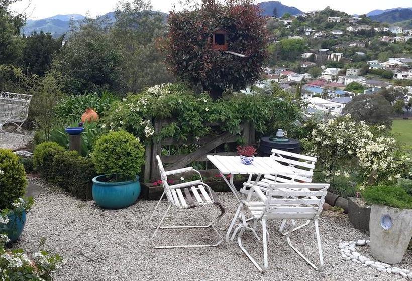 Bed and Breakfast 210 Hillsidecottage 8