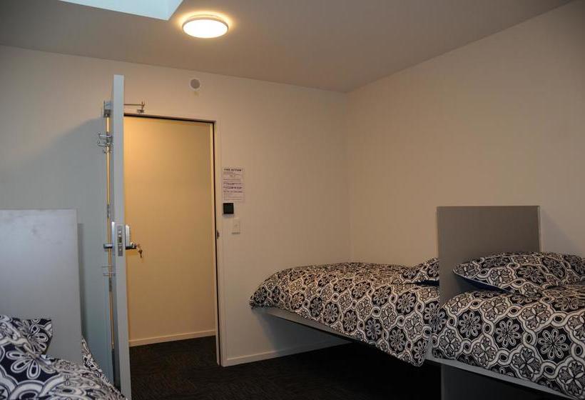 Hostel Falcon S Nest 2