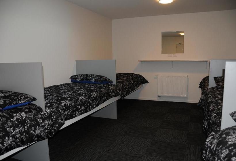 Hostel Falcon S Nest 8