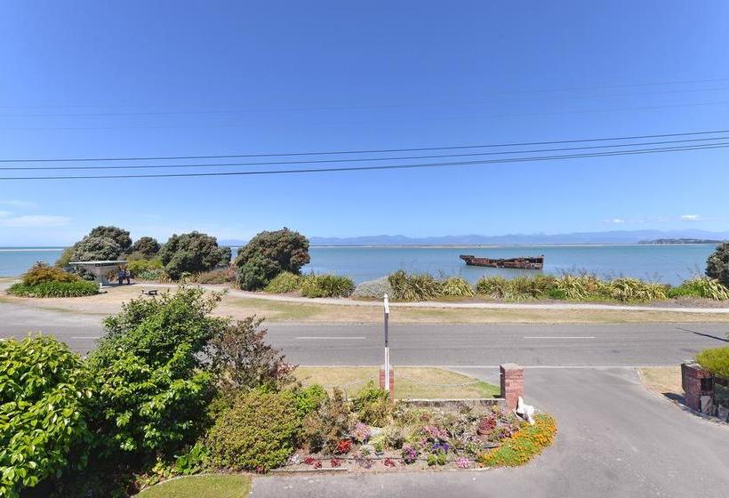 Hostel Belvedere Accommodation 13