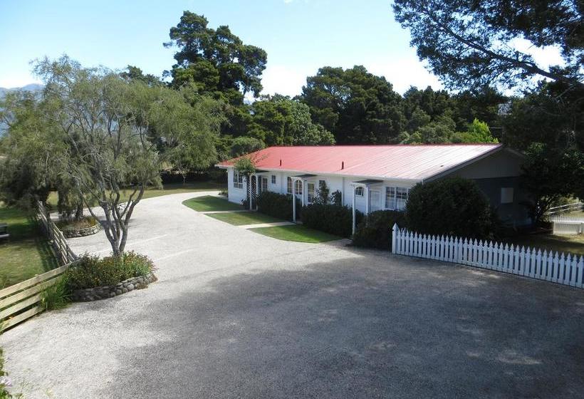 Rose Cottage Motel 10