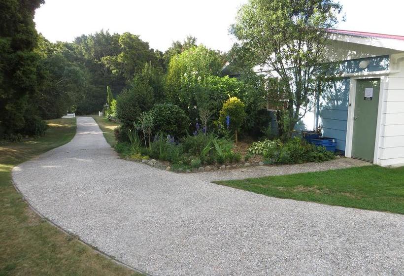 Rose Cottage Motel 6