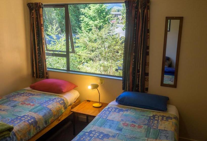 Hostel Kakapo Lodge 11