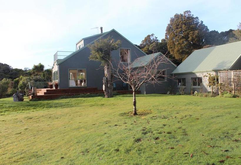 Bed and Breakfast Tui Hideaway 2