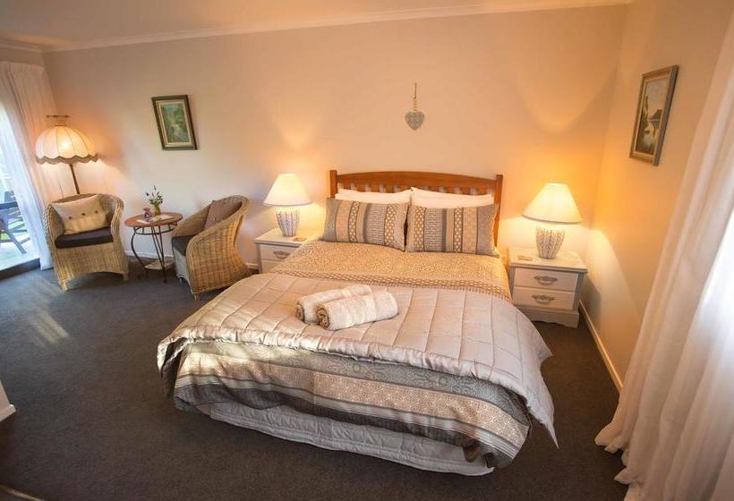 Rolling Hills Country Stay B&b Isla Norte