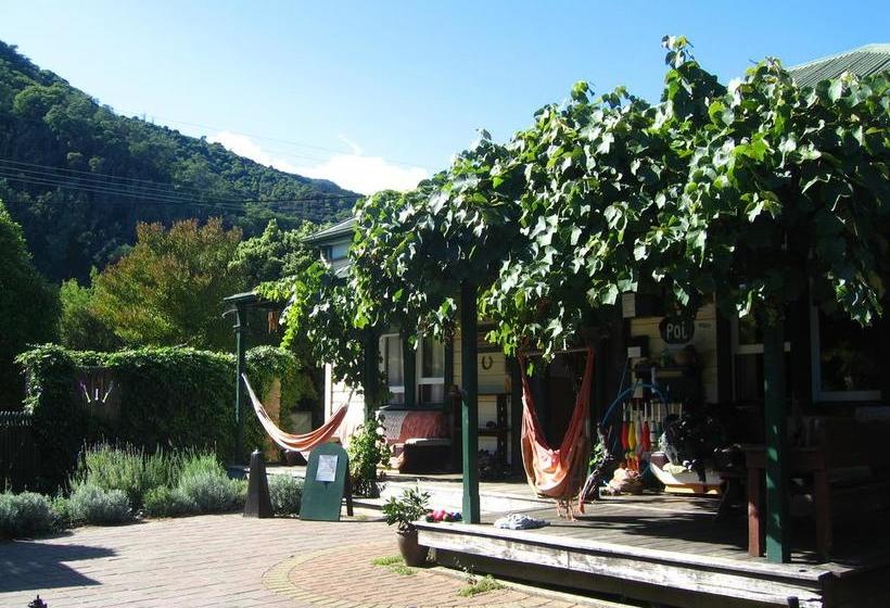 Hostel Jugglers Rest 10