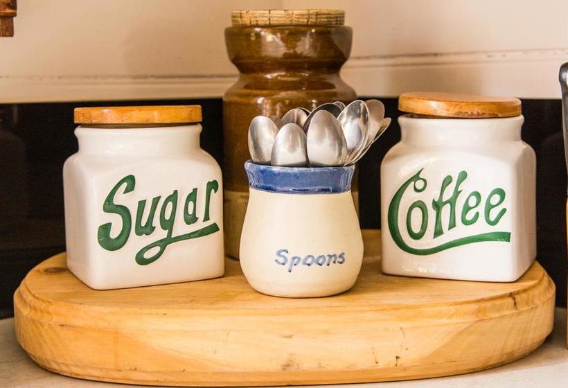 Hostel Jugglers Rest 5