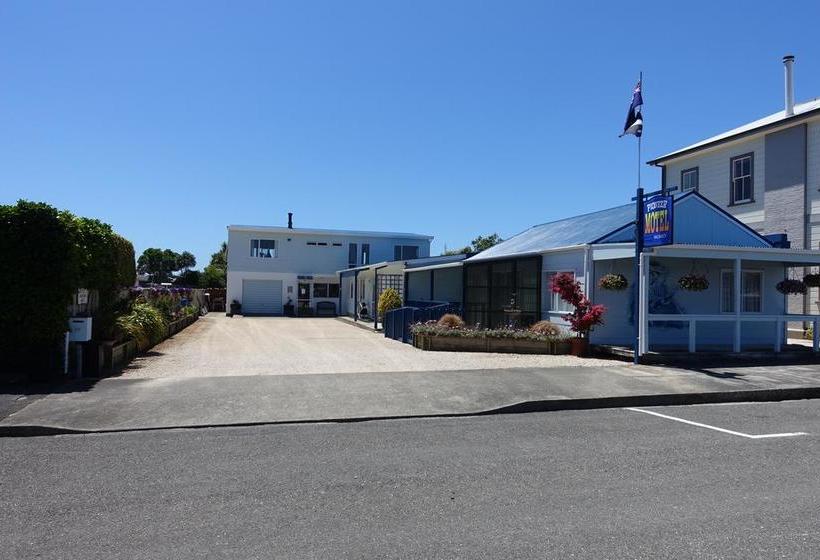 Pioneer Motels 4
