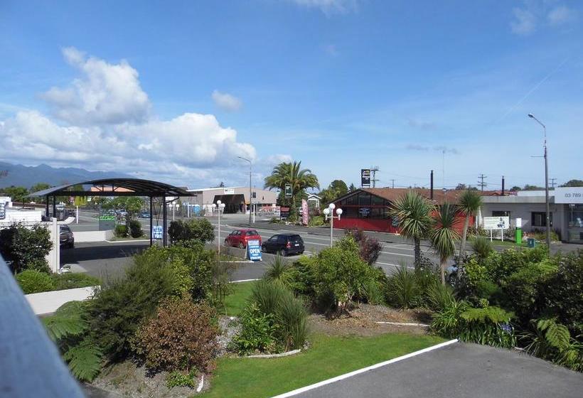 Hotel The Westport 11