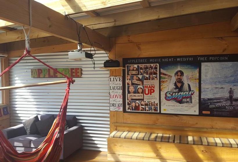 Hostel Apple Tree Backpackers 11