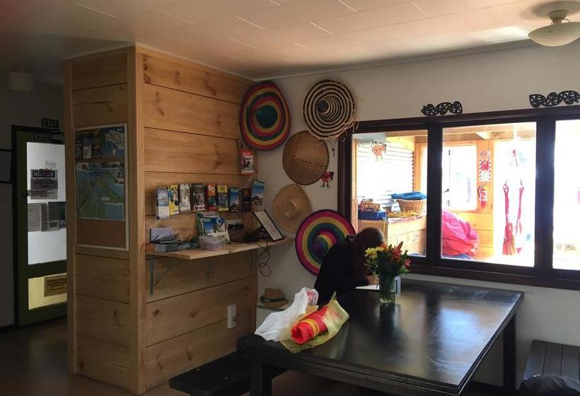 Hostel Apple Tree Backpackers 17