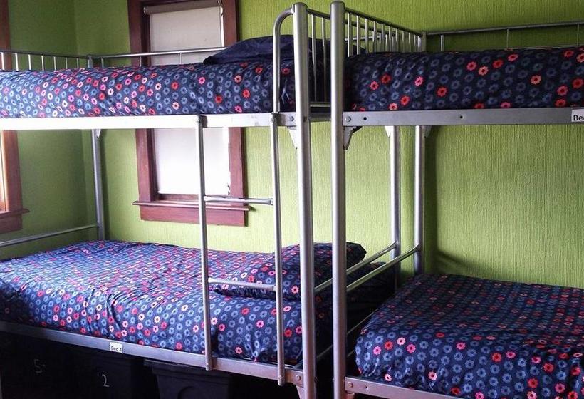 Hostel Apple Tree Backpackers 7