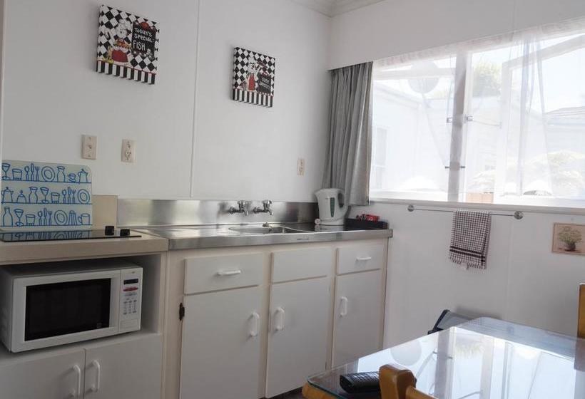 Waimarie On Riverside Motel & Apartments 12