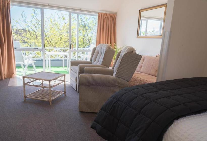 Waimarie On Riverside Motel & Apartments 5