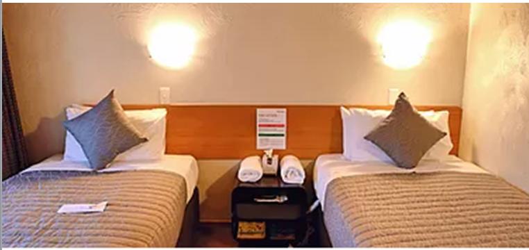 Haruru Falls Resort 7