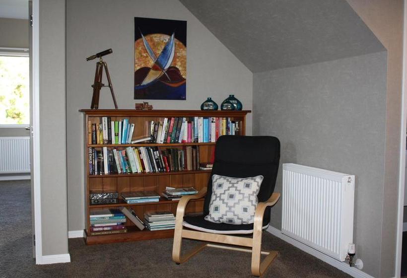 Bed and Breakfast No. 6 Heathcote 7