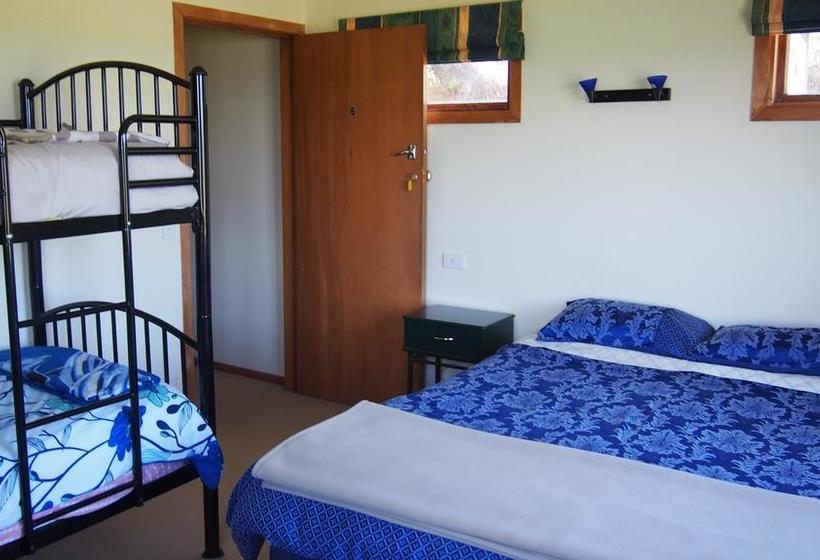 Hostel Surat Bay Lodge 10