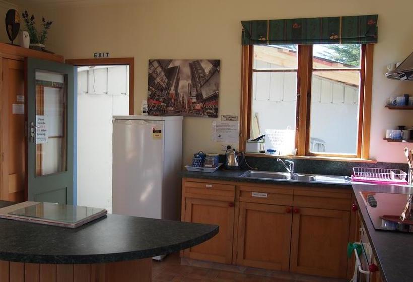 Hostel Surat Bay Lodge 15