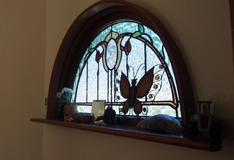 Hostel Surat Bay Lodge 7