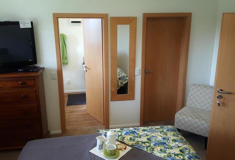 Kerikeri Blue Chair B&b Kerikeri Isla Norte