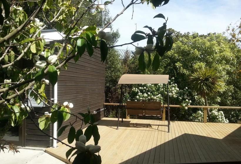 Bed and Breakfast World Of Two Stream Lodge 2