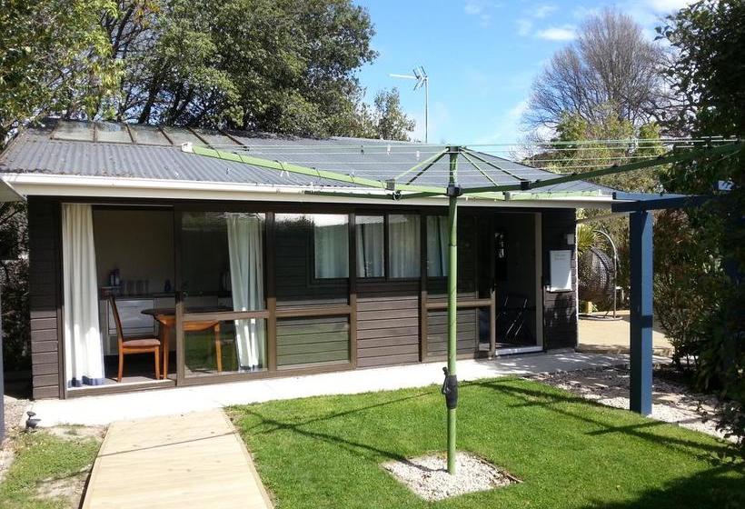 Bed and Breakfast World Of Two Stream Lodge 5