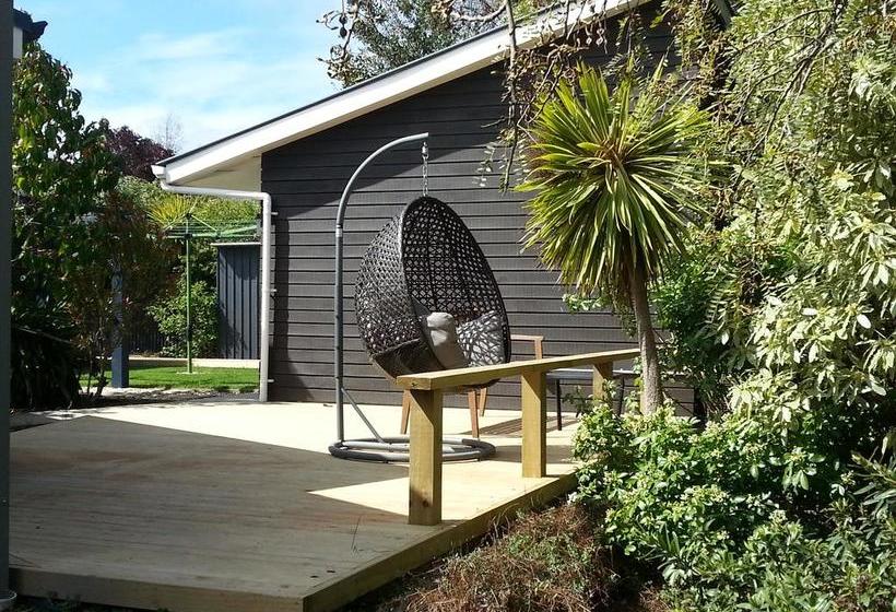 Bed and Breakfast World Of Two Stream Lodge 8