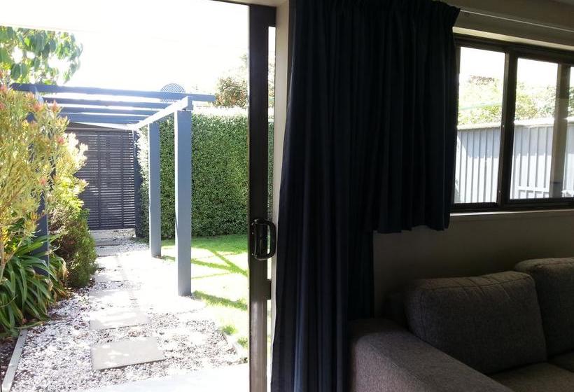 Bed and Breakfast World Of Two Stream Lodge 9