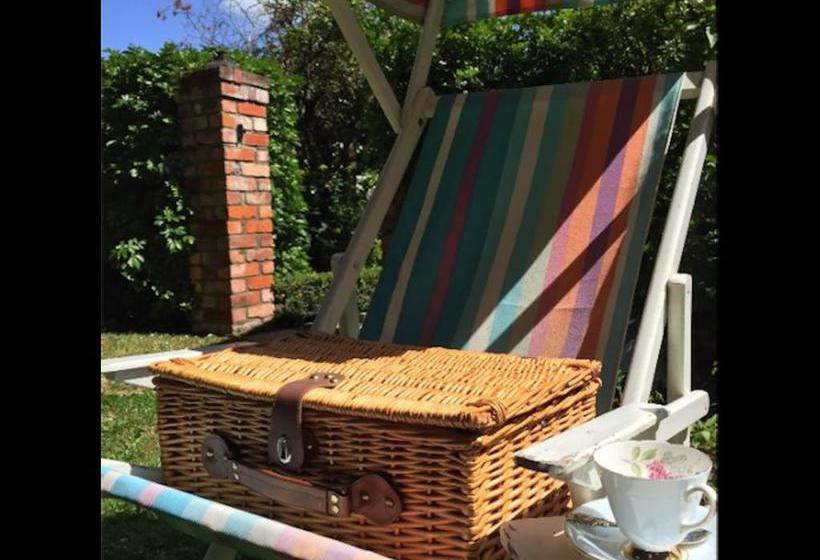 Bed and Breakfast Follow The White Wabbit 14