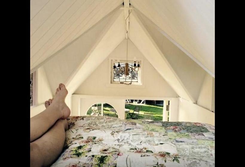 Bed and Breakfast Follow The White Wabbit 9