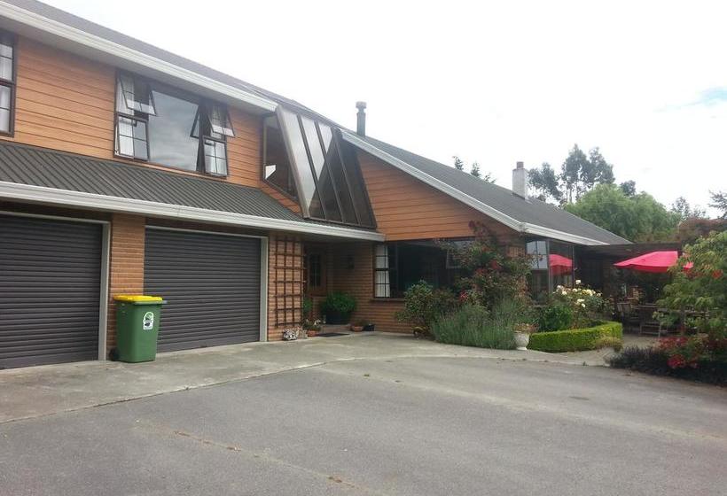 Beaconsfield B & B 14