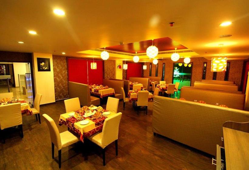 Hotel Paravoor Galaxy 1