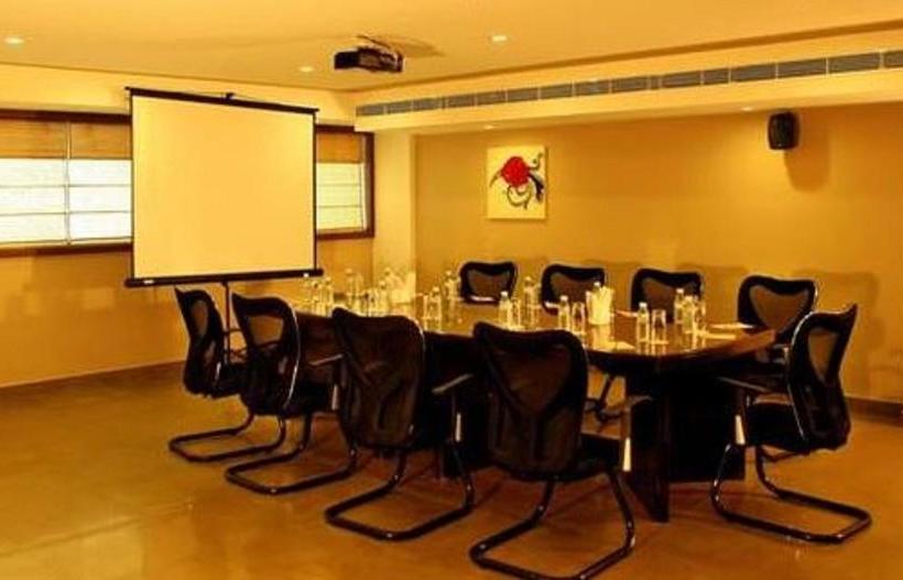 Hotel Paravoor Galaxy 11