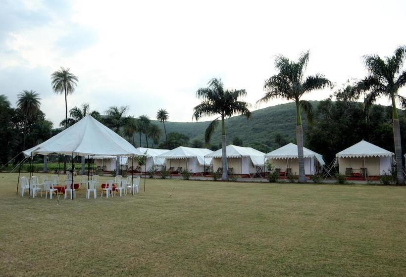 Ummaid Bagh Resort 14