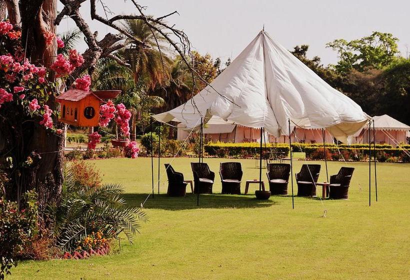 Ummaid Bagh Resort 3