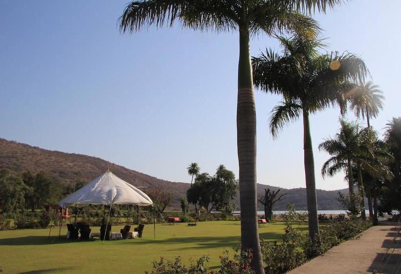 Ummaid Bagh Resort 9