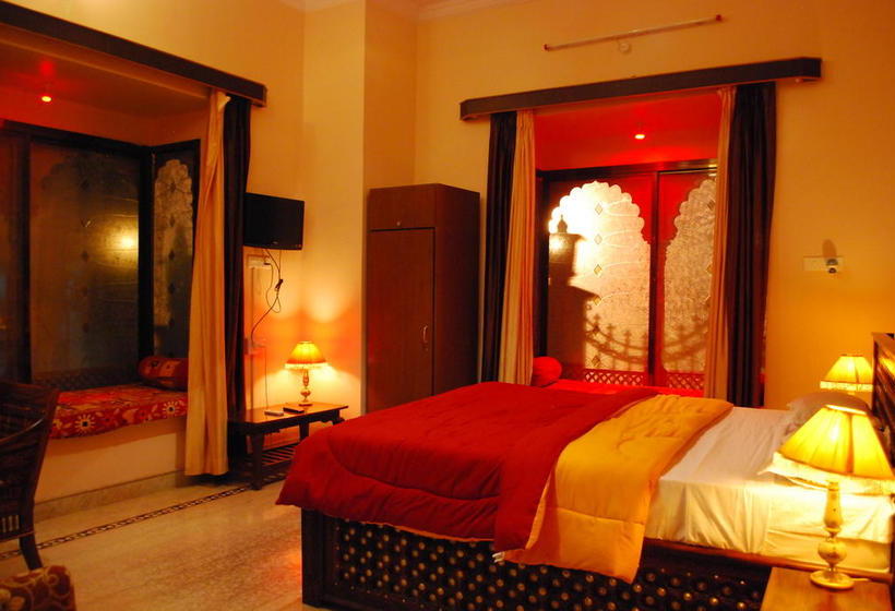 Hotel Pratapgarh Haveli 13