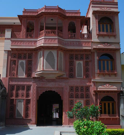 Hotel Pratapgarh Haveli 18