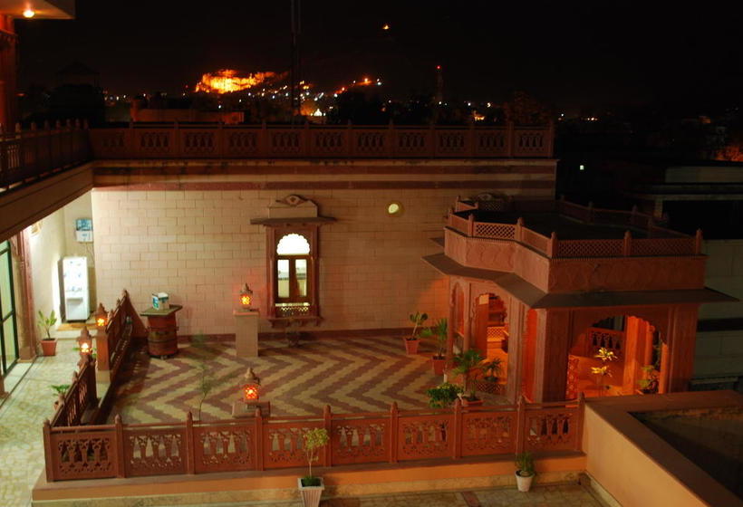 Hotel Pratapgarh Haveli 7