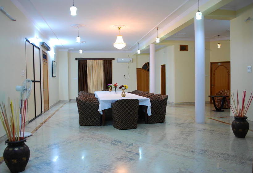 Hotel Pratapgarh Haveli 8