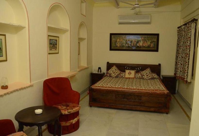 Hotel Dev Niwas Heritage 2