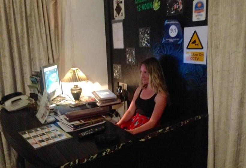 Bed and Breakfast Green Leaf Home Stay 11