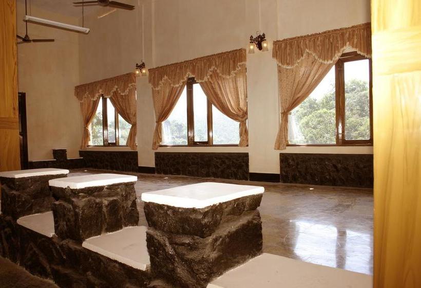 Hotel Himarani International 17